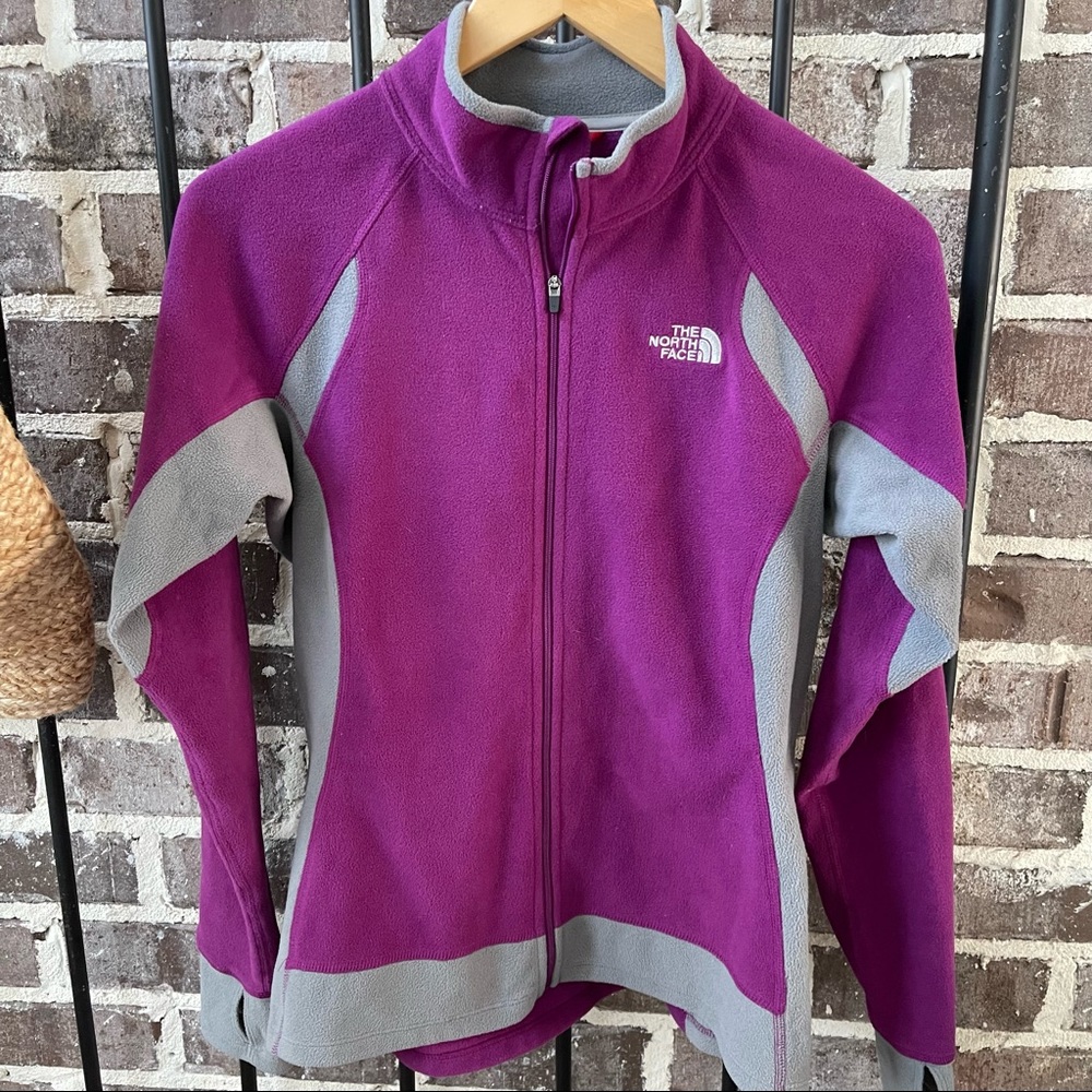 The North Face Slim Fit Fleece Jacket